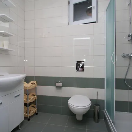 Burin Apartment *