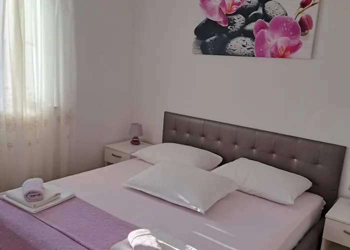 Burin アパート *