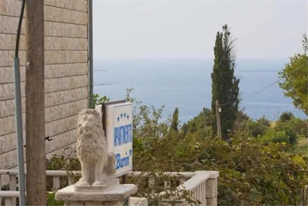 アパート Burin *