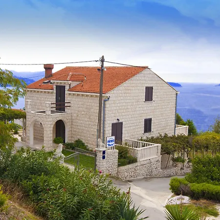 Burin 아파트 믈리니