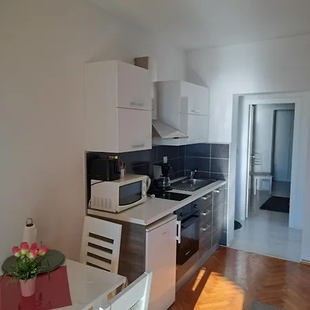 Burin Apartment