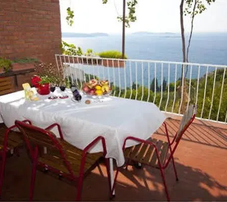 Lägenhet Burin Mlini