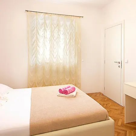 Apartment Burin *