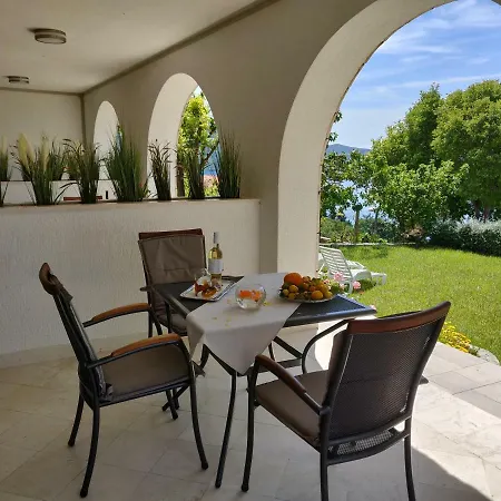Apartment Burin *